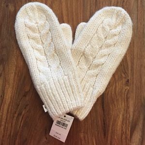 NWT Abercrombie & Fitch wool blend gloves