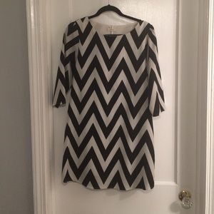 Medium Black & White Chevron Dress