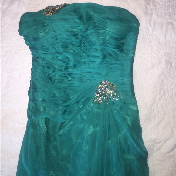 Prom dress💚💙 - Picture 1 of 4