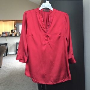 Price drop! ⬇️ The Limited blouse