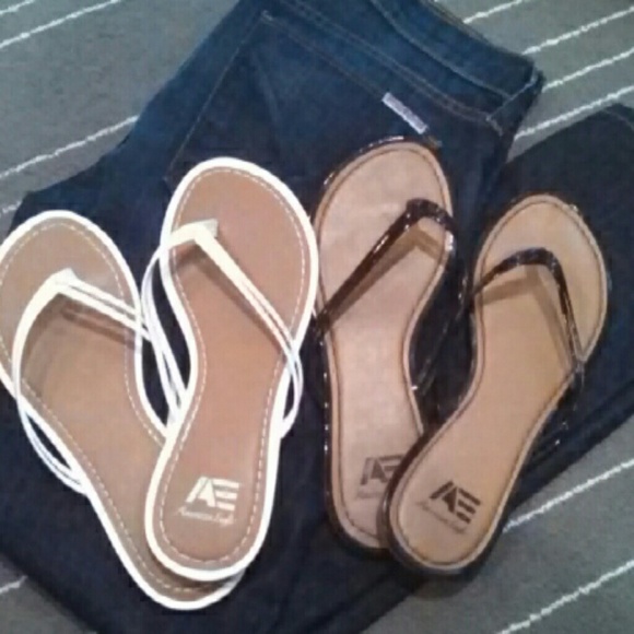 American eagle flip flops