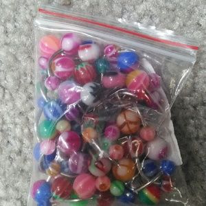 25 BRAND NEW NEVER OPENED BELLY BUTTON RINGS
