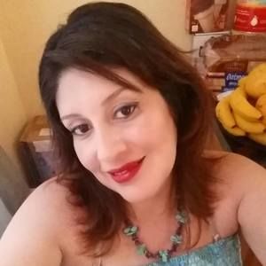 Meet your Posher, Daniella