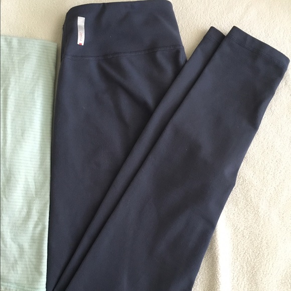 NWOT Zella gray leggings.