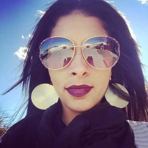 Meet your Posher, Noelia