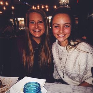 Meet your Posher, Amelia