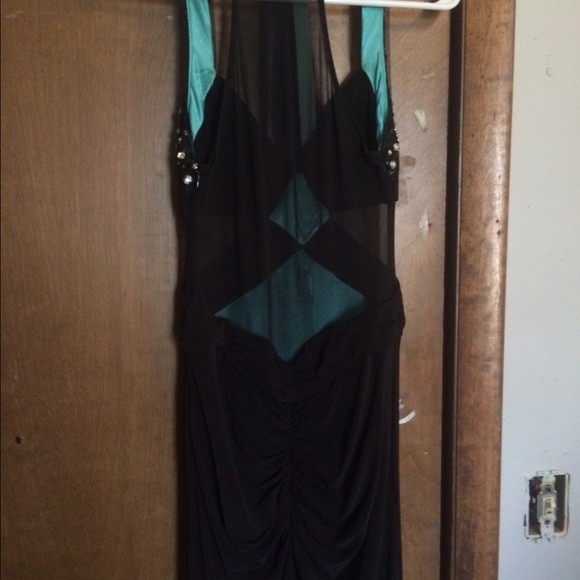 Prom dress!!💙💙 - Picture 3 of 3