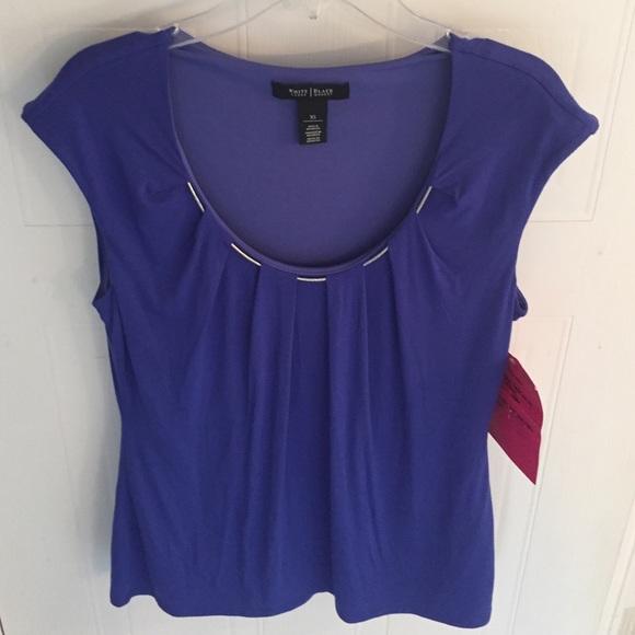 Embellished pleated sleeveless top