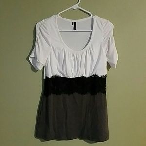 White, grey and black lace detail Maurices tee