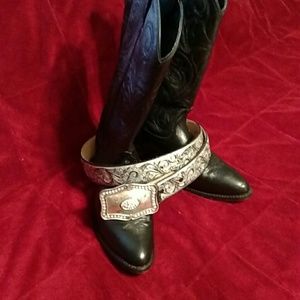 BLINGY COWGIRL BELT