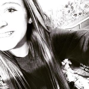 Meet your Posher, Alexus