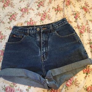 Dark wash Highwasted shorts