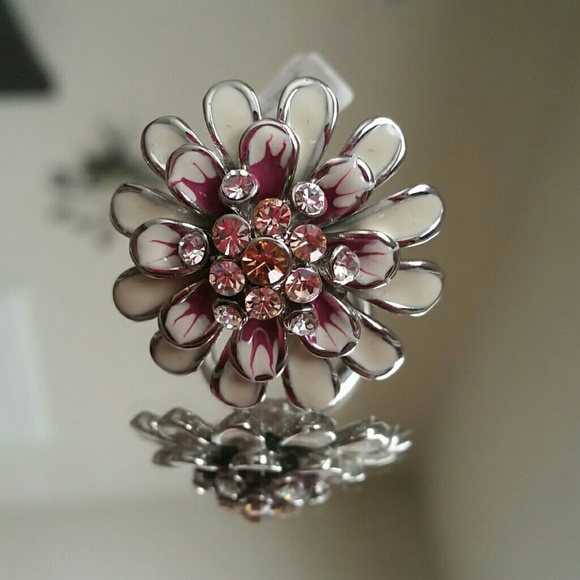 $$ Final price! Gorgeous statement ring $$ - Picture 1 of 4
