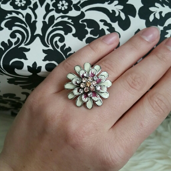 $$ Final price! Gorgeous statement ring $$ - Picture 4 of 4
