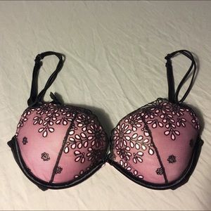 ⚡️final price drop⚡️Sexy little things VS bra