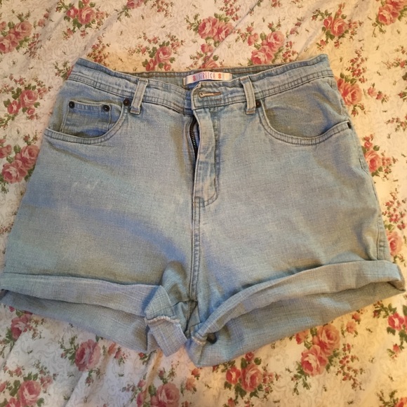 High wasted Denim Shorts
