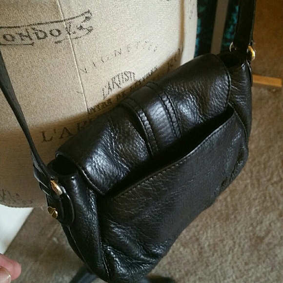 Michael Kors Bags - Michael Kors Leather Crossbody Bag Michael Kors Bags - Michael Kors Leather Crossbody Bag