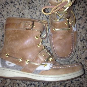 Sperry boots👢👢