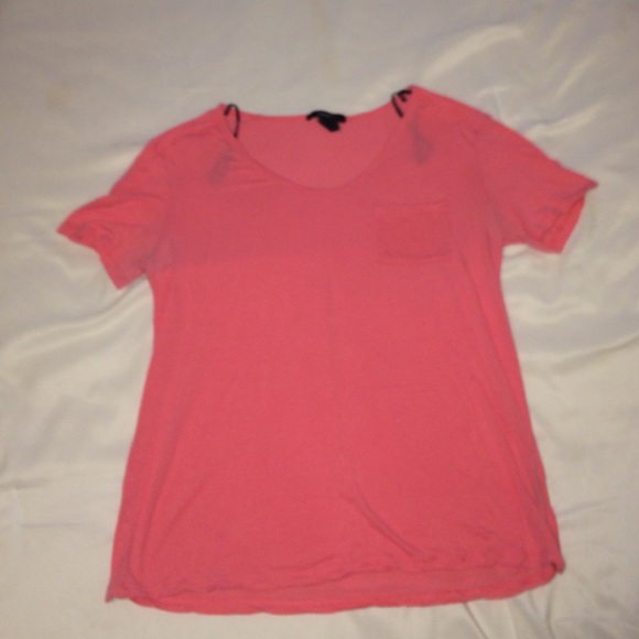 pink shirt w pocket
