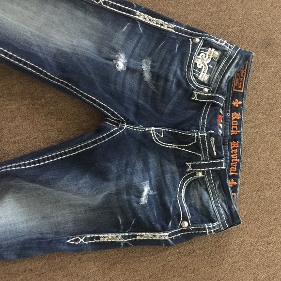 Like new rock revival!! - Picture 2 of 4