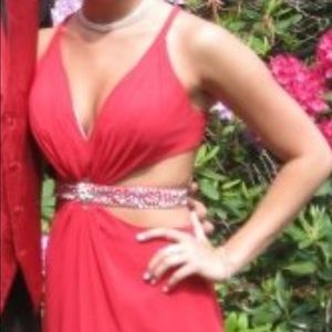 Precious Formals size 2 red prom dress gown