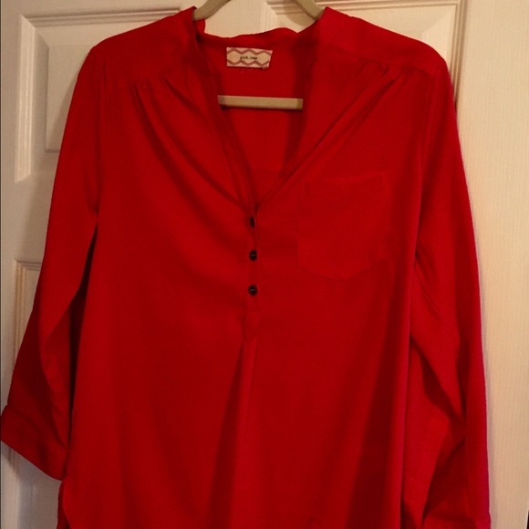 Cute red shirt