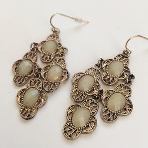 Lace inspired Gold drop earrings ✨