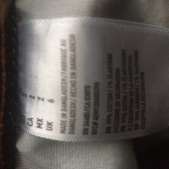 American Eagle denim roll up jean shorts - Picture 3 of 3