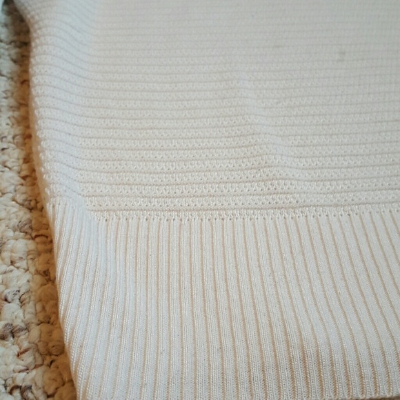 Sweater - Picture 2 of 4