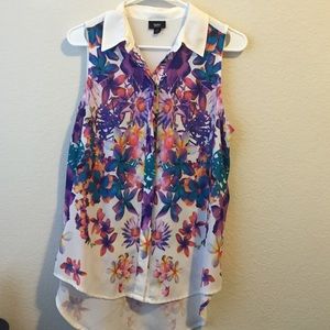 Sleeveless button up floral shirt