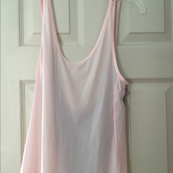 Lululemon top