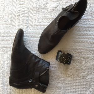 Distressed Ankle Boot