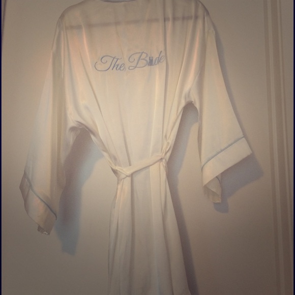 In Bloom Bridal robe