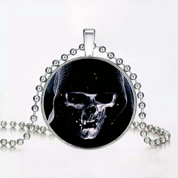 Glowing Skull Necklace