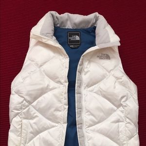 White North Face Aconcagua vest - women's xs