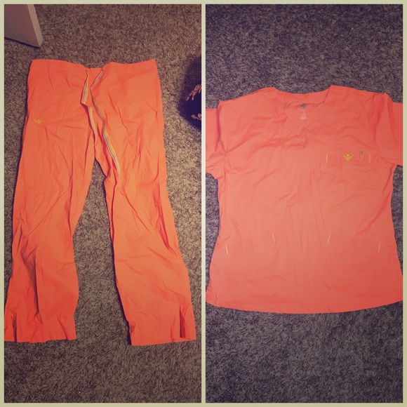 Med Couture orange size medium petite