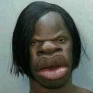 Meet your Posher, Lyronda