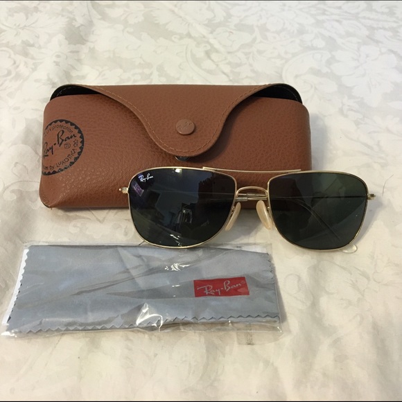 Ray bans - Picture 1 of 1