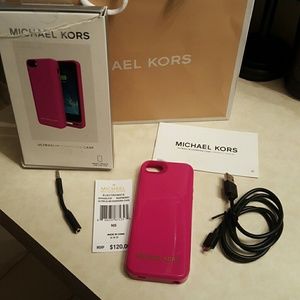 Michael Kors ultraslim charging case