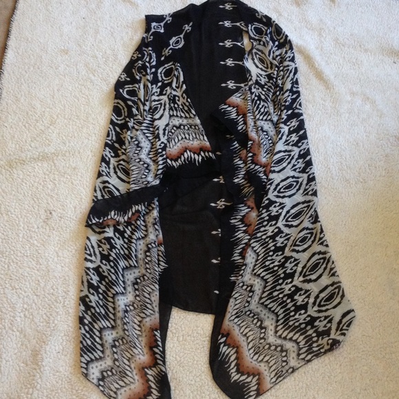 Jackets & Blazers - Boutique boho style long vest.