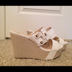 NWOT! Nine West White Wedge
