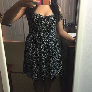 Strapless Black and Pearl Marilyn Monroe Dress