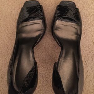 Jessica Simpson pumps