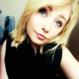 Meet your Posher, Kenzie