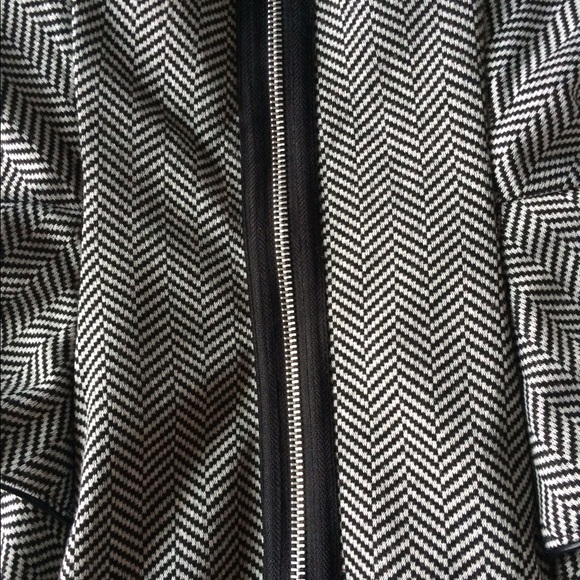 Gorgeous Ruby Rox Peplum Dress ✨Like New✨ - Picture 4 of 4