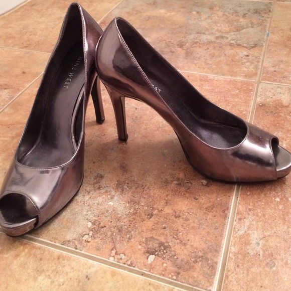 Fabulous metallic silver heels