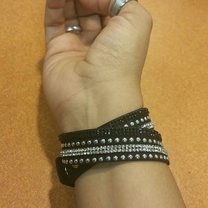 Jewelry - New Beautiful Black Bling Wrap Bracelet Jewelry - New Beautiful Black Bling Wrap Bracelet