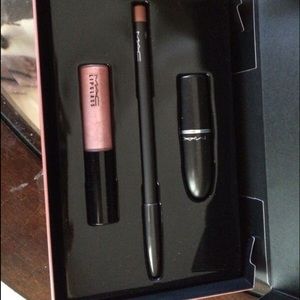 Mac nude lipstick set