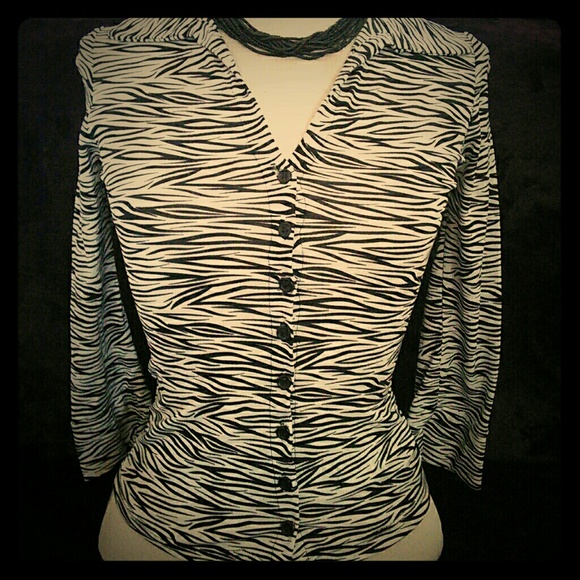 Zebra print top - Picture 1 of 2