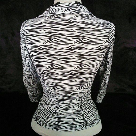Zebra print top - Picture 2 of 2